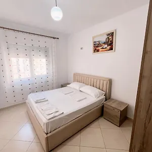  Apartment Gerald's Central Albania